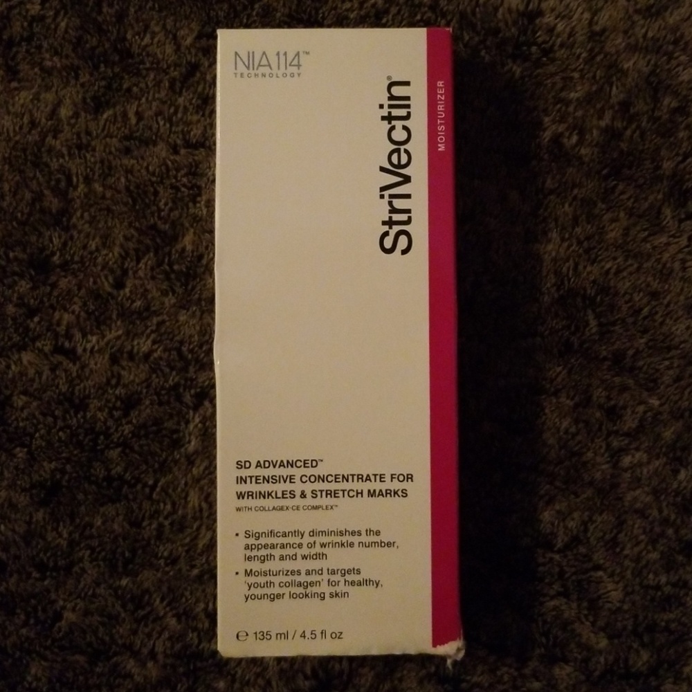 4.5 fl oz Strivectin. New!